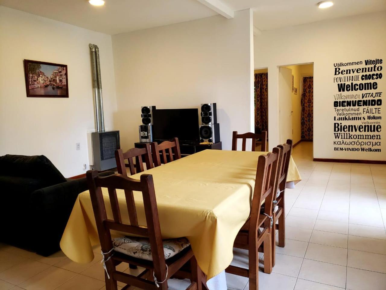 Apartmán Departamentos Del Bosque Ushuaia Exteriér fotografie